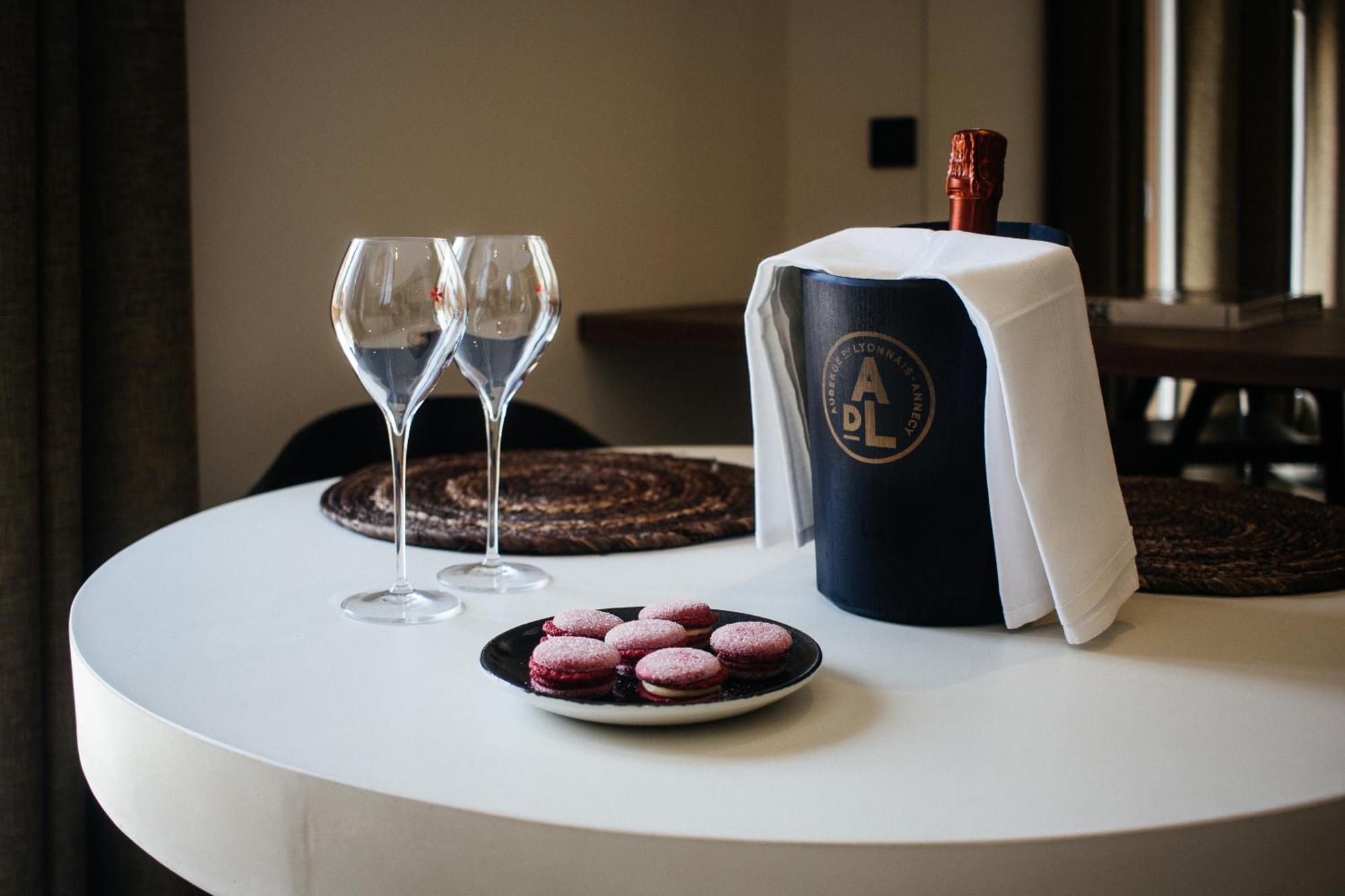 Auberge Du Lyonnais 阿讷西 外观 照片